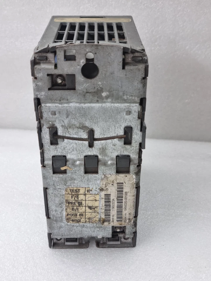 SIEMENS MICROMASTER 420 6SE6420-2AB15-5AA0 MADE IN UNITED KINGDOM Without Remote